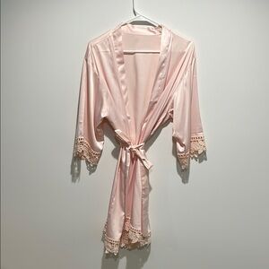 Elegant Pink Lace Trim Robe